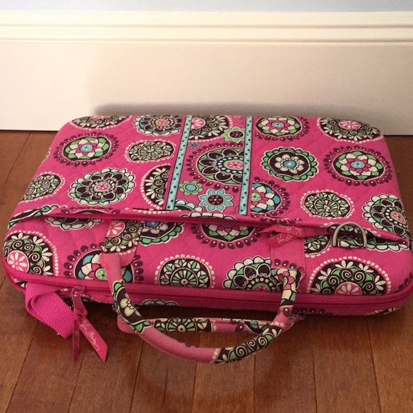 VERA BRADLEY pink laptop case - Picture 2 of 4